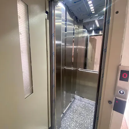 Apartment Downtown 2 Bedroom 2 Balconies Ac Wifi *